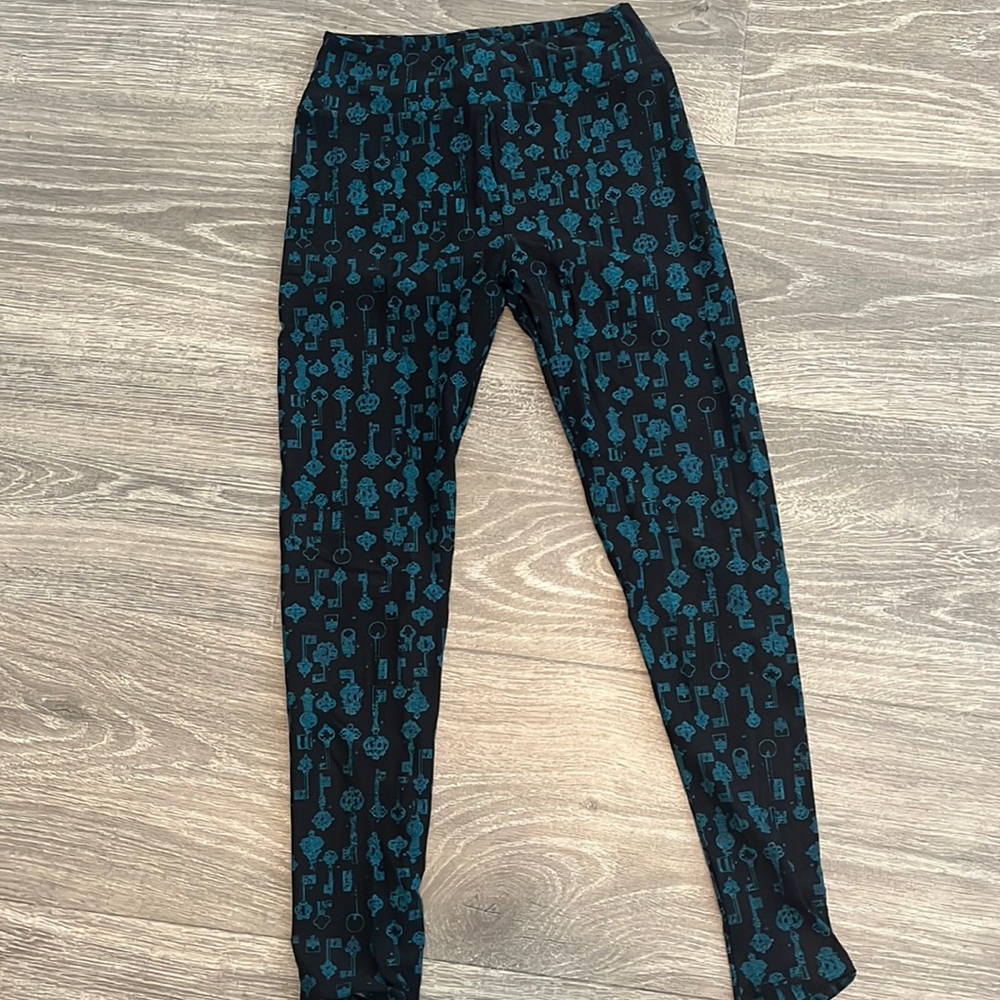 OS Lularoe leggings